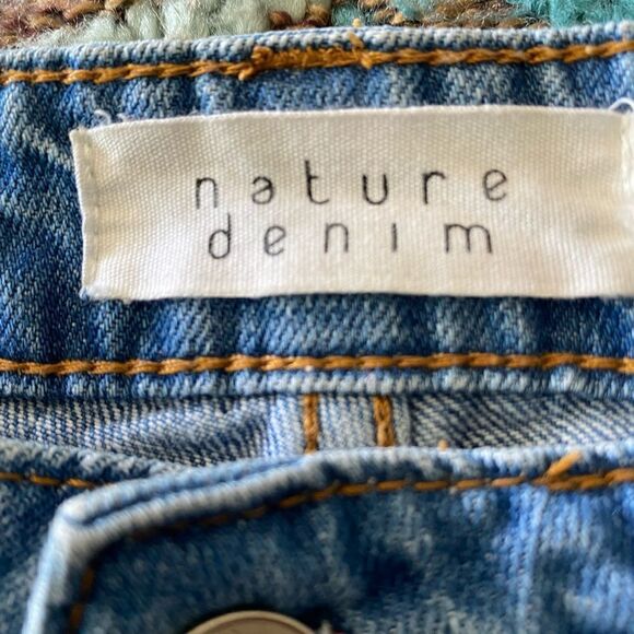 Nature Denim distressed cut off Jean Shorts 2 - Picture 5 of 8
